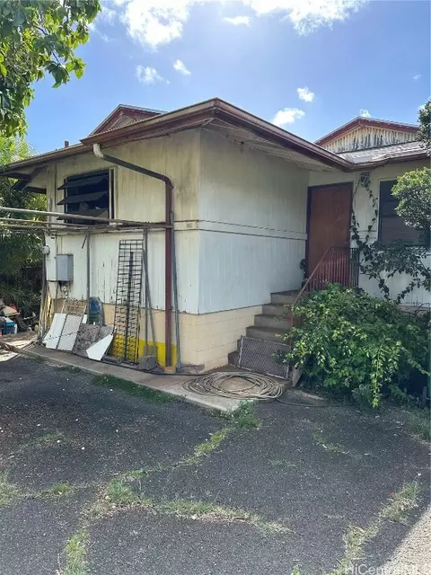 3423 Alohea Ave, Honolulu, HI 96816