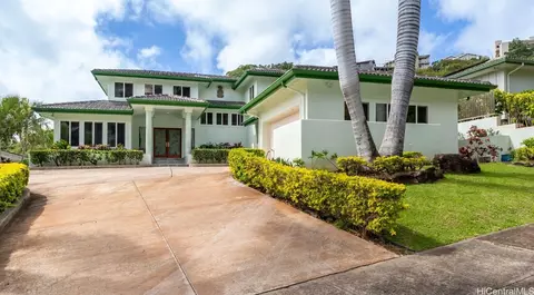 5454 Poola St, Honolulu, HI 96821