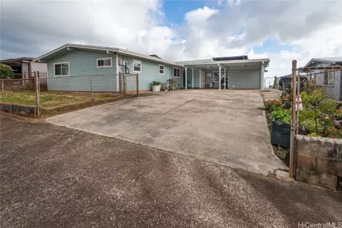2537 Komo Mai Dr, Pearl City, HI 96782