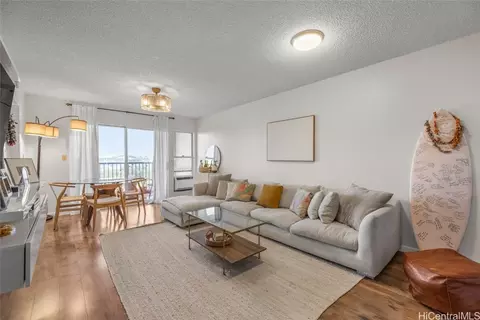 3075 Ala Poha Pl #1505, Honolulu, HI 96818