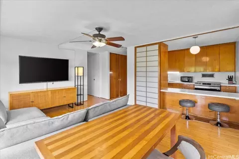 1515 Nuuanu Ave #450, Honolulu, HI 96817