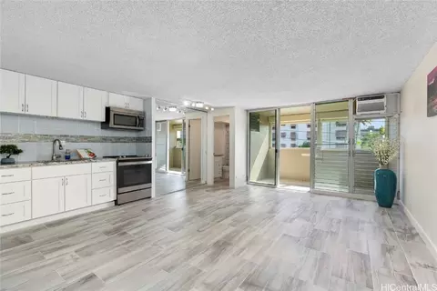 824 Kinau St #109, Honolulu, HI 96813