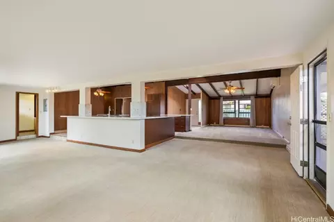 1352 Kukila St, Honolulu, HI 96818