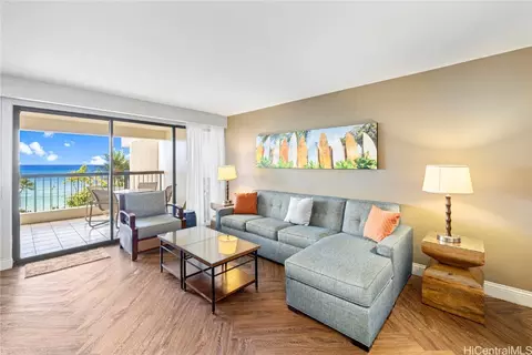 2470 Kalakaua Ave #501, Honolulu, HI 96815