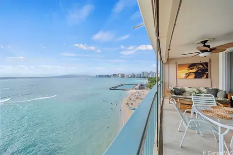 2877 Kalakaua Ave #701, Honolulu, HI 96815