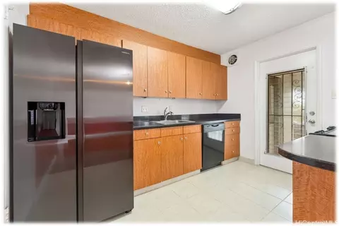 98-885 Iho Pl #B, Aiea, HI 96701
