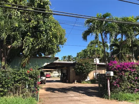 84-290 Makaha Valley Rd, Waianae, HI 96792
