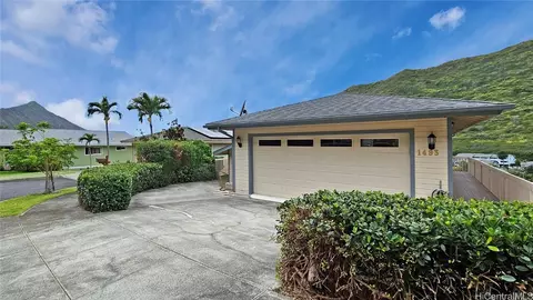 1493 Miloiki St, Honolulu, HI 96825