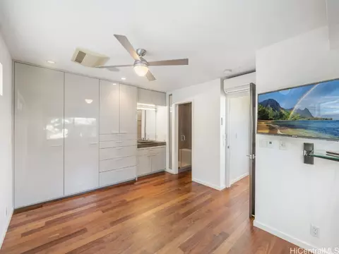 1538 Pele St, Honolulu, HI 96813