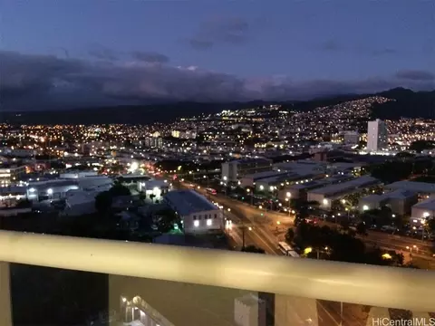 215 N King St #2004, Honolulu, HI 96817