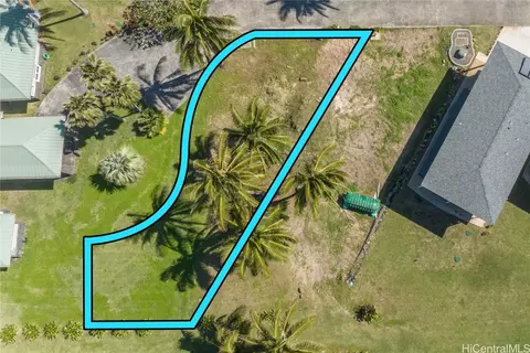 54-337 Kamehameha Hwy #2B, Hauula, HI 96717