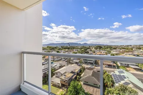94-979 Kauolu Pl #812, Waipahu, HI 96797