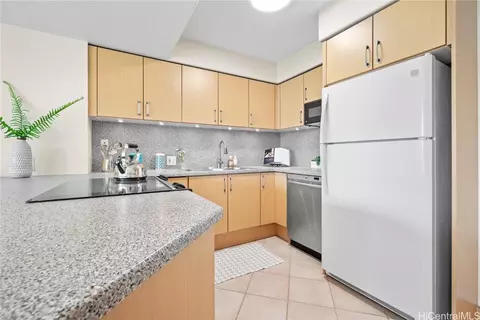 801 S King St #2508, Honolulu, HI 96813