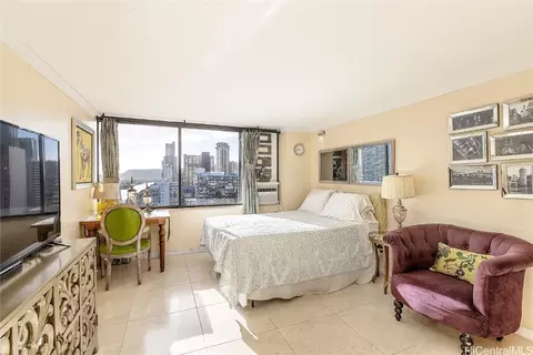 444 Niu St #1509, Honolulu, HI 96815