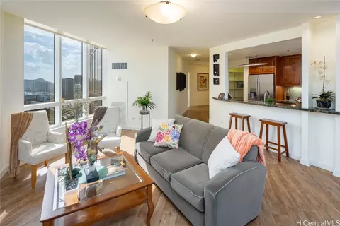 725 Kapiolani Blvd #3604, Honolulu, HI 96813