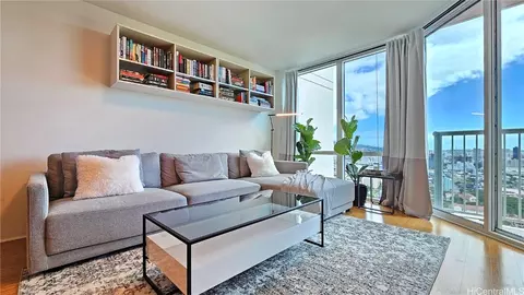 801 S King St #4010, Honolulu, HI 96813