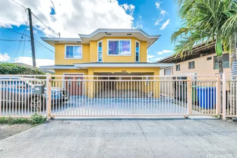 2339 Rose Sts, Honolulu, HI 96819