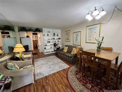 425 Ena Rd #C105, Honolulu, HI 96815