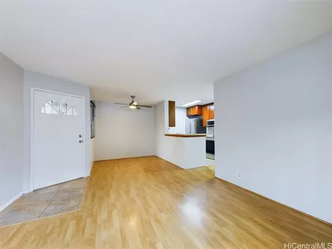 95-782 Wikao St #N102, Mililani, HI 96789