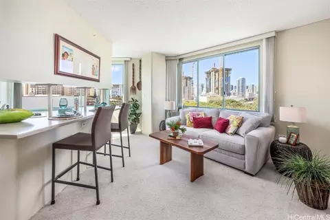 1314 Kalakaua Ave #502, Honolulu, HI 96826
