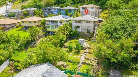 2184 Helo Pl, Honolulu, HI 96816