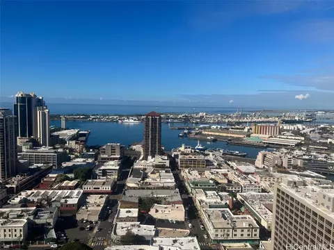60 N Beretania St #3701, Honolulu, HI 96817