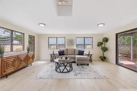 95-1087 Lalai St, Mililani, HI 96789