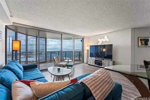 425 South St #2502, Honolulu, HI 96813