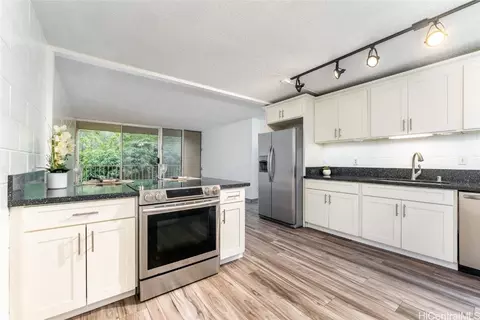 95-269 Waikalani Dr #C803, Mililani, HI 96789