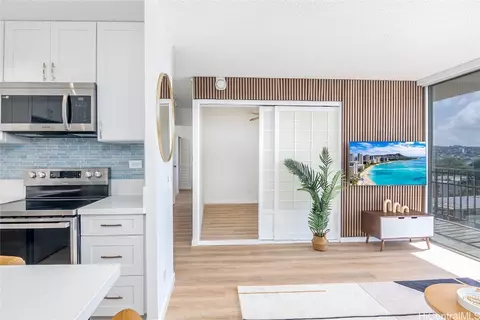 2754 Kuilei St #804, Honolulu, HI 96826