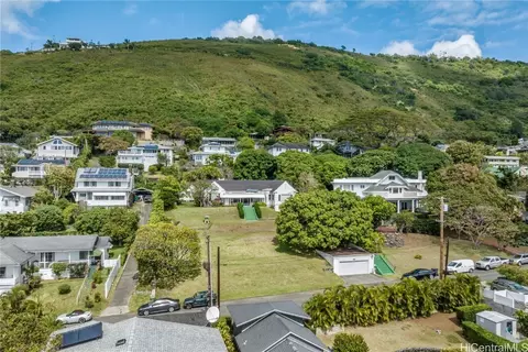 2438 Ferdinand Ave, Honolulu, HI 96822