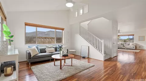 95-1069 Keni St, Mililani, HI 96789