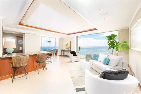 2969 Kalakaua Ave #1003, Honolulu, HI 96815