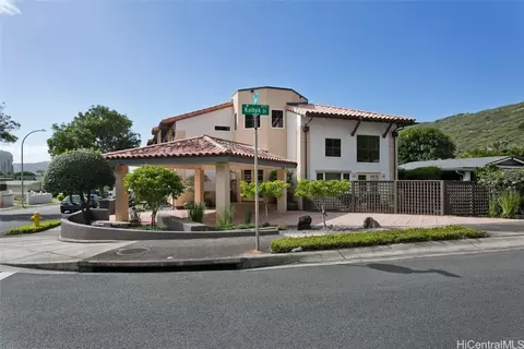 6645 Kalopa St, Honolulu, HI 96825