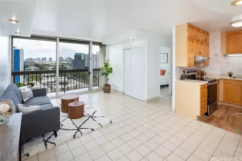 1425 Liliha St #16B, Honolulu, HI 96817