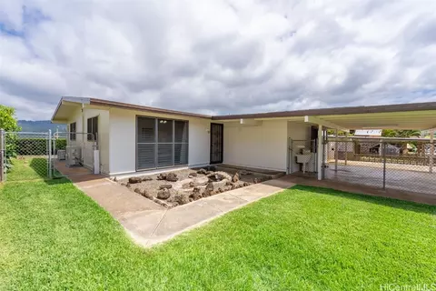 318 Honono St, Honolulu, HI 96825