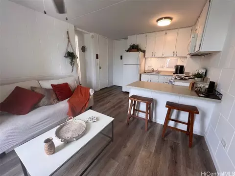 2847 Waialae Ave #406, Honolulu, HI 96826