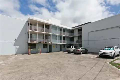 94-133 Pupupuhi St #302, Waipahu, HI 96797