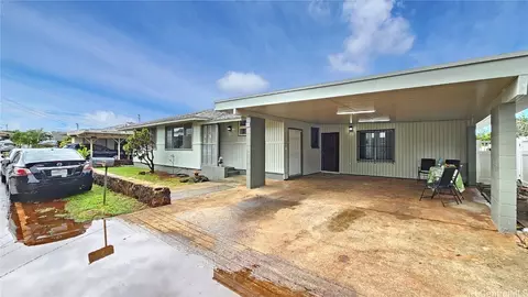 857 Nanakai Pl, Pearl City, HI 96782
