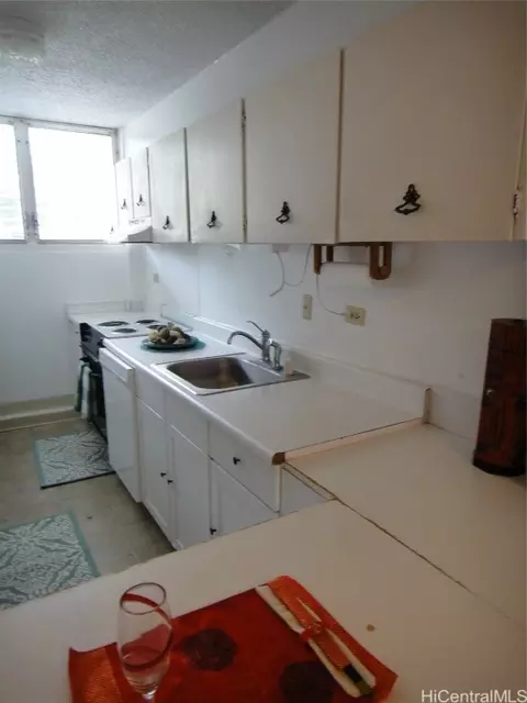 410 Magellan Ave #507, Honolulu, HI 96813