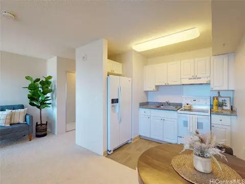 801 South St #4705, Honolulu, HI 96813