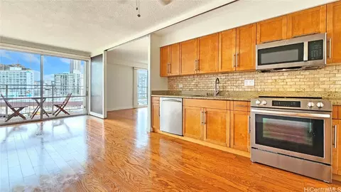 1655 Makaloa St #702, Honolulu, HI 96814