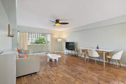 320 Ainakea Way #202, Honolulu, HI 96815