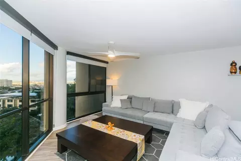 2101 Nuuanu Ave #I403, Honolulu, HI 96817