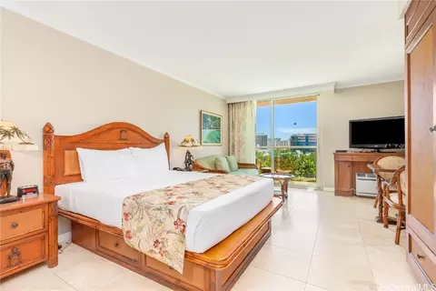 2045 Kalakaua Ave #614, Honolulu, HI 96815