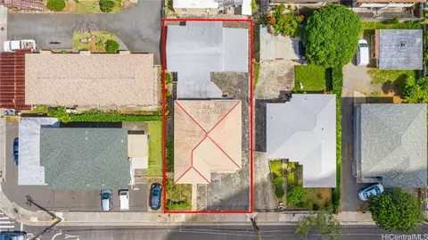 1112 Kamaile St, Honolulu, HI 96814