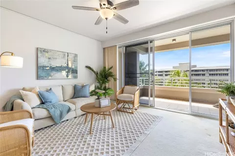 1 Keahole Pl #3508, Honolulu, HI 96825