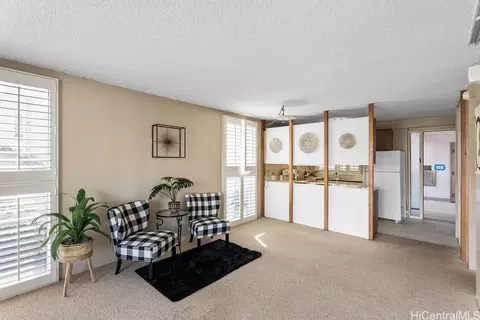 1617 Keeaumoku St #504, Honolulu, HI 96822