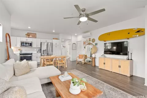 458 Manawai St #401, Kapolei, HI 96707
