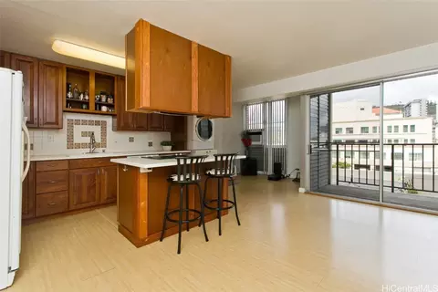 818 S King St #601, Honolulu, HI 96813